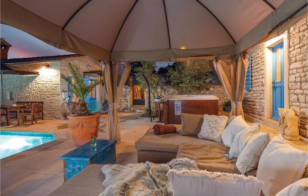 Lovely Home In Hrboki With Wifi Croatia