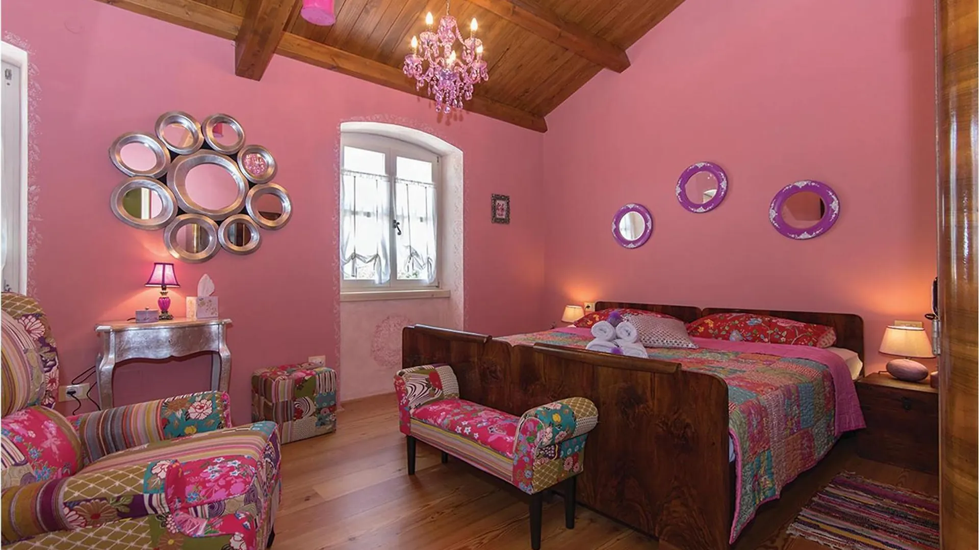 Lovely Home In Hrboki With Wifi